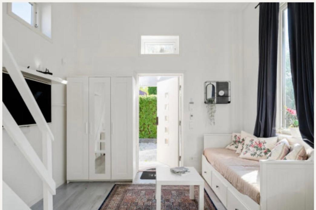 Fresh Happy Little House, 35 M2 In Taeby Apartment Stockholm Ngoại thất bức ảnh